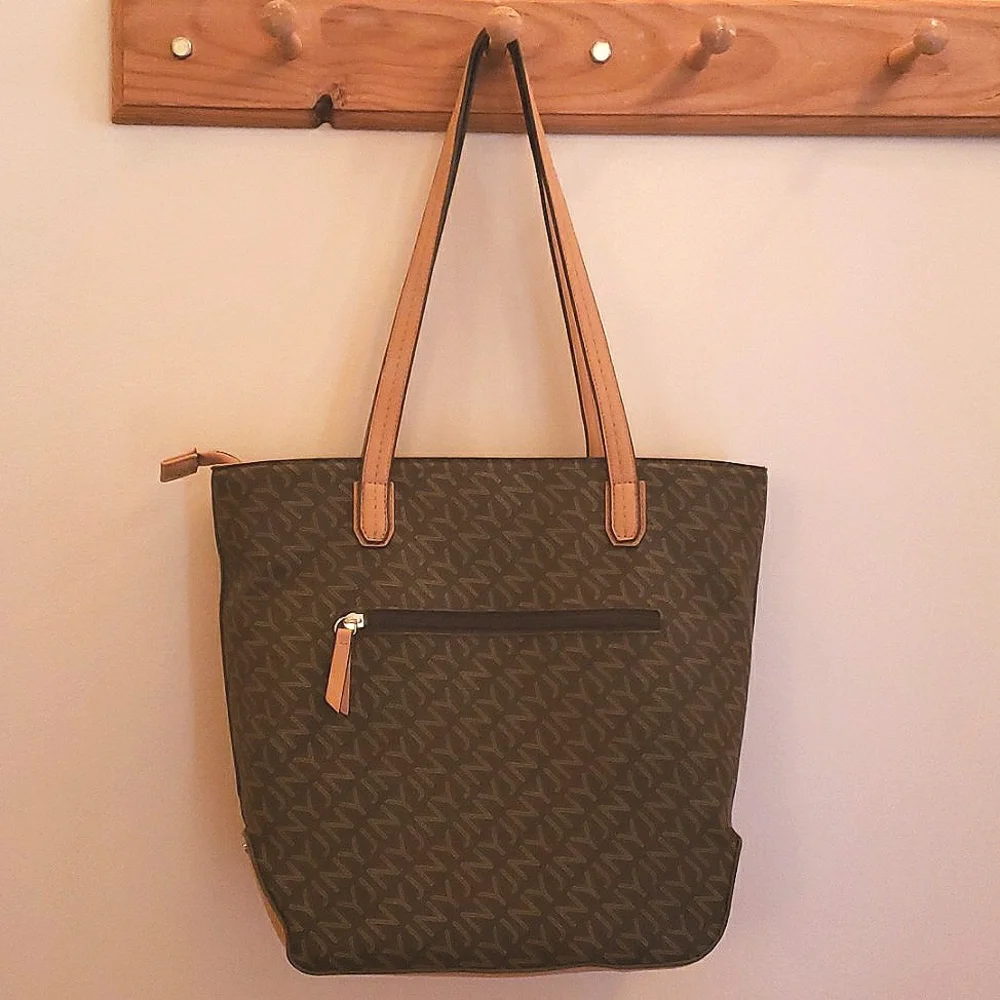 Jones New York Evalina Tote Bag - Picture 5 of 10